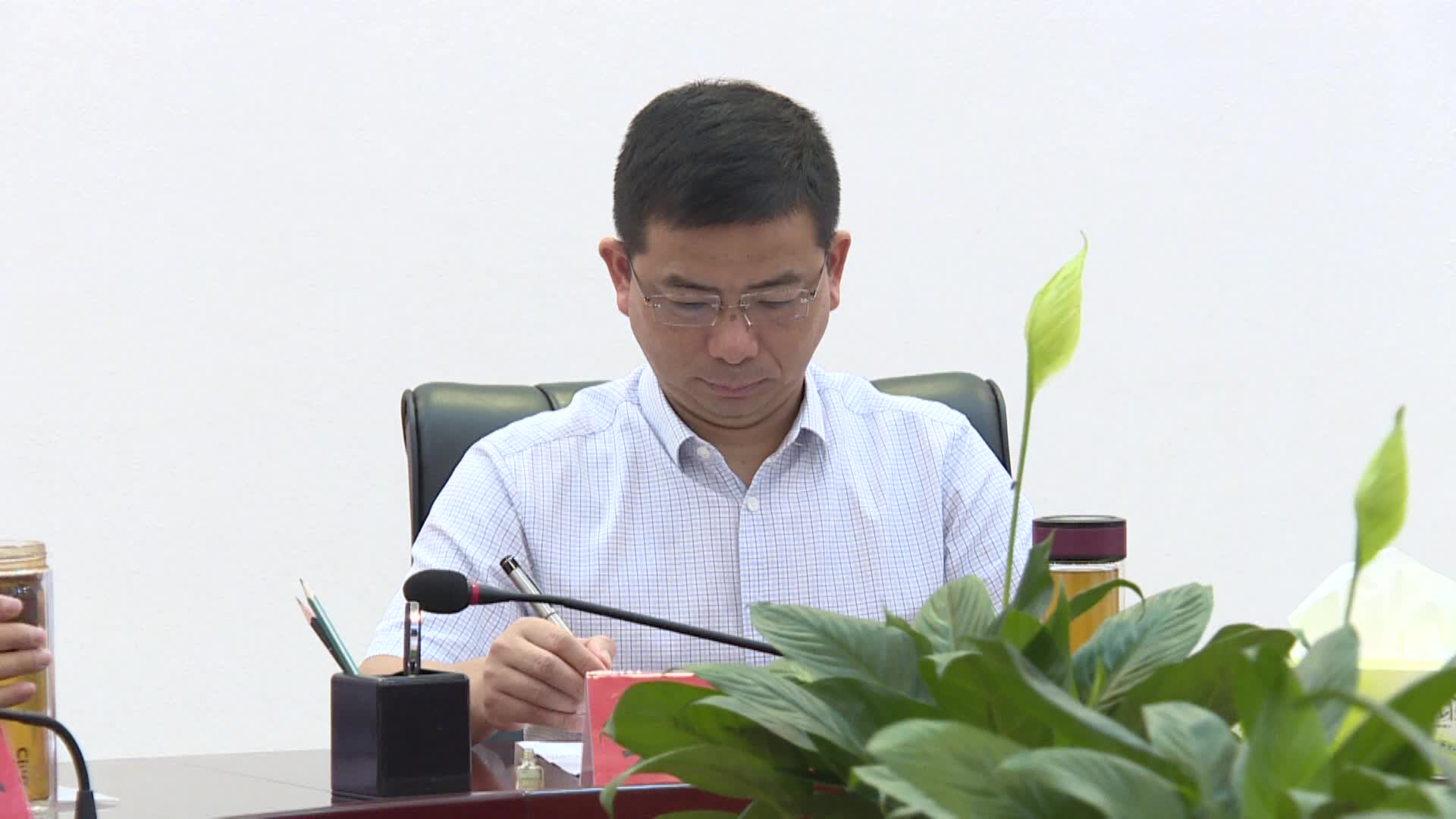 吴永兴:充满感情做好关心下一代工作 全力护航安乡青少年茁壮成长_本